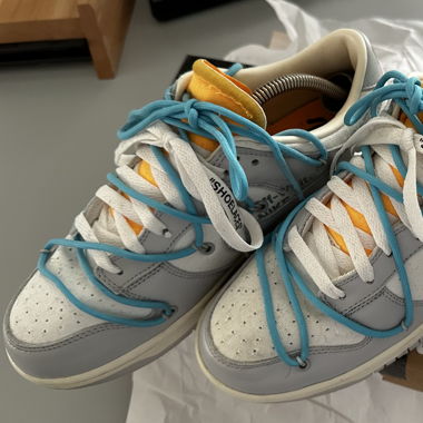 Nike Dunk low x Off White lot 2 of 50