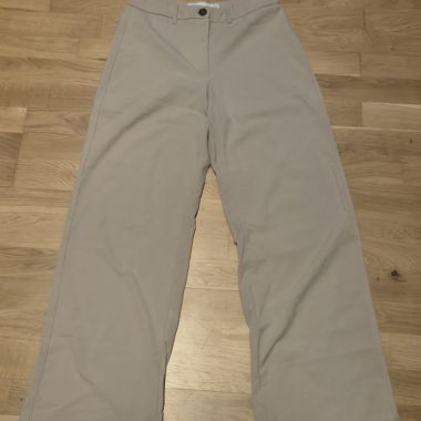 Pantalon beige Bershka 