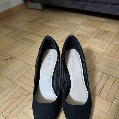 schwarze High Heels