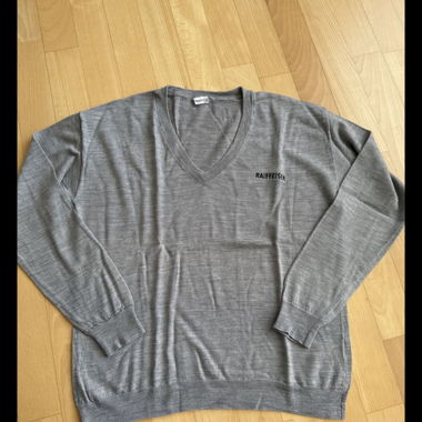 Grey Filippa K V-neck sweater L
