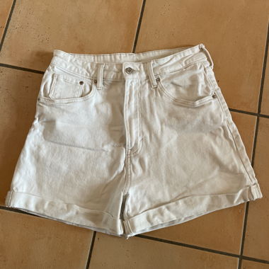 Pantaloncini di jeans bianchi