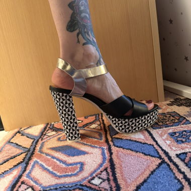 Pollini heeled sandals size 39