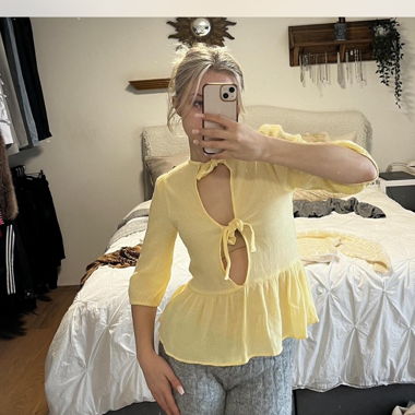 niedliche Bluse
