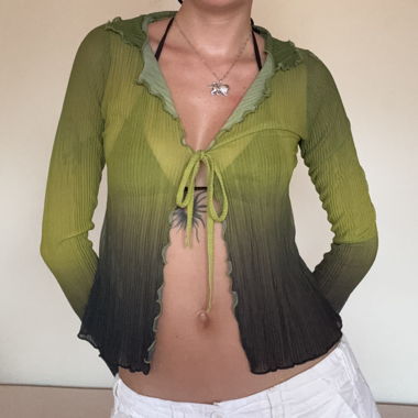 Front-tie fairy top