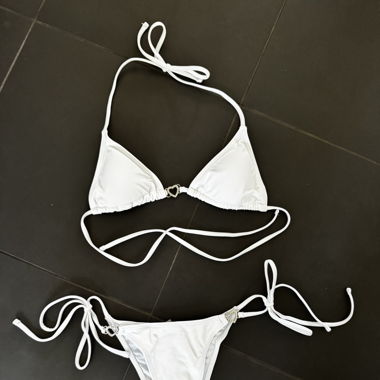bikinis 