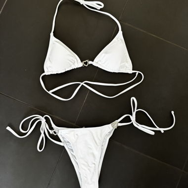 bikinis 