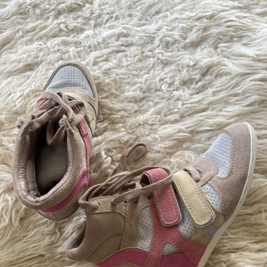 Full heel boots