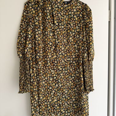Zara floral dress XS