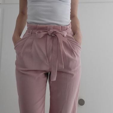 Pantalon en tissu taille haute rose