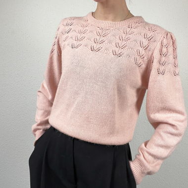 Maglione lavorato a maglia vintage rosa con dettaglio all'uncinetto