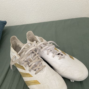 ADIDAS  PREDATORS