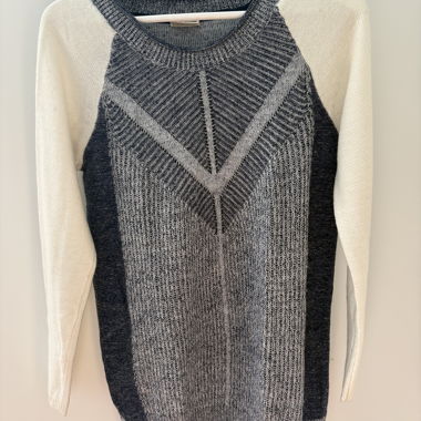 Langer Pullover