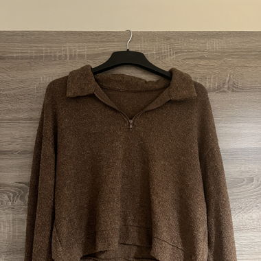 Pull brun