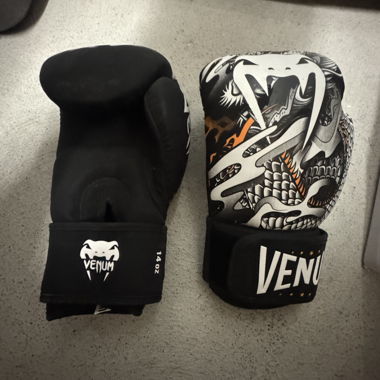 Venum Boxhandschuhe 14 oz
