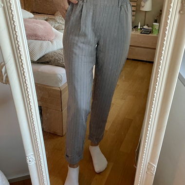 Hose grau