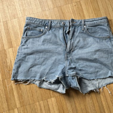 Weekday Rowe shorts
