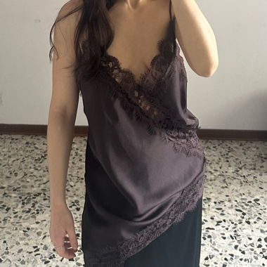 Camisole mit V‑Ausschnitt und Spitzenbesatz