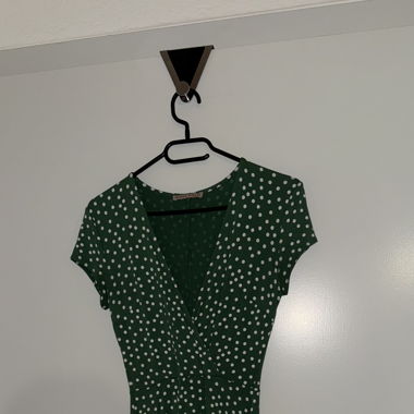 Robe à points verte 