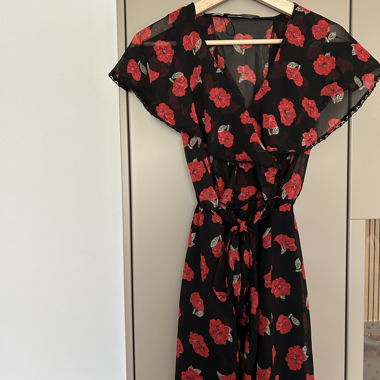 Zara Basic Floral Dress
