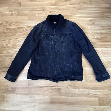 Schwarze Jeansjacke IQ
