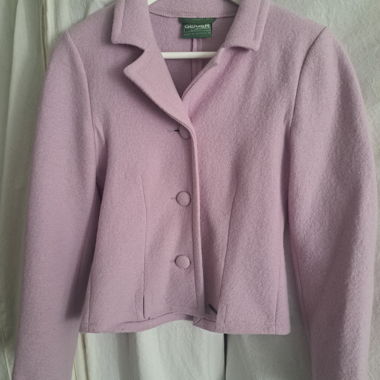 Kurt Geiger New Wool kurzer Blazer in Flieder