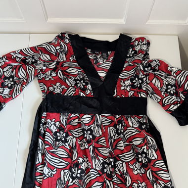 Japanisches Kleid