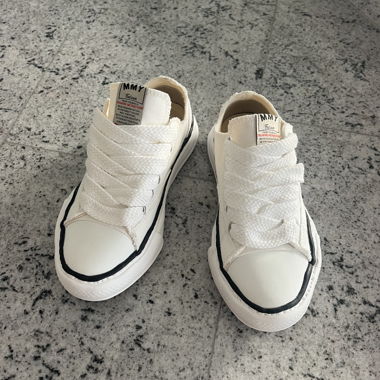 Sneaker basse bianche Maison Mihara Yasuhiro