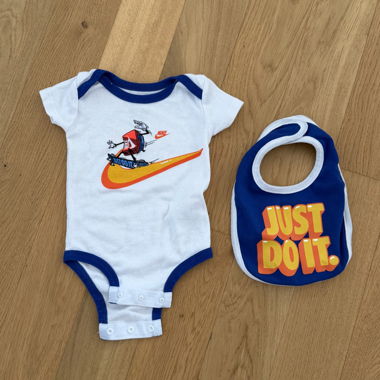 Nike Baby Set mit Latz