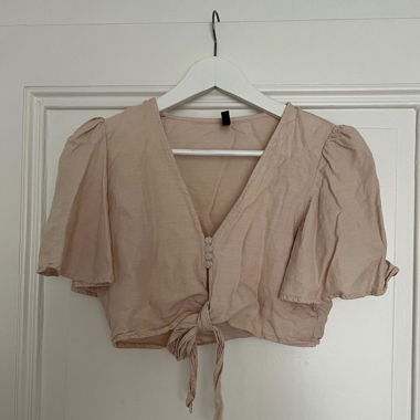 cropped blouse