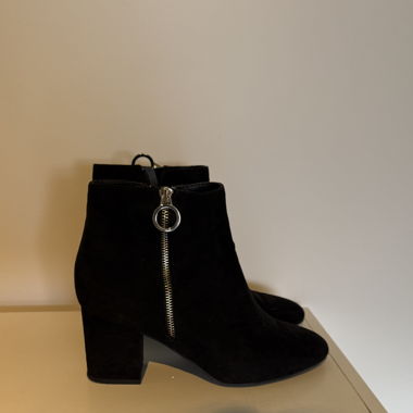 Black Block-Heel Ankle Boots