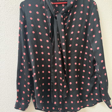 Schwarzes Zara Basic Hemd mit Punkten