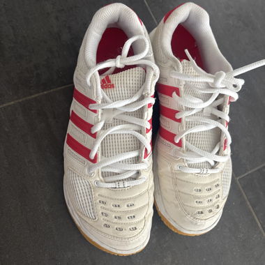 Scarpe da sala Adidas bianco/rosso