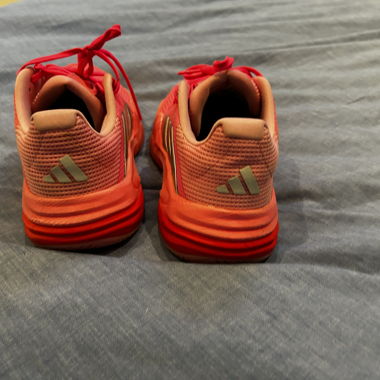 Chaussures de sport Adidas rose fluo