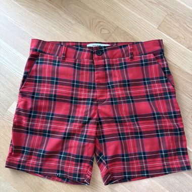 Pantaloncini scozzesi rossi