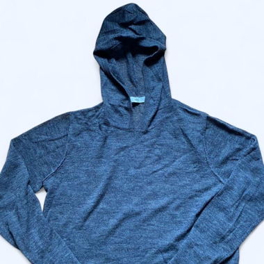 felpa con cappuccio grigia, vestibilità relaxed, leggera