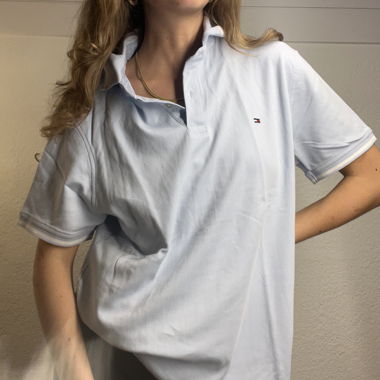 babyblue hilfiger poloshirt