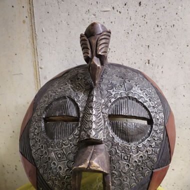 Handgeschnitzte afrikanische Holzmaske