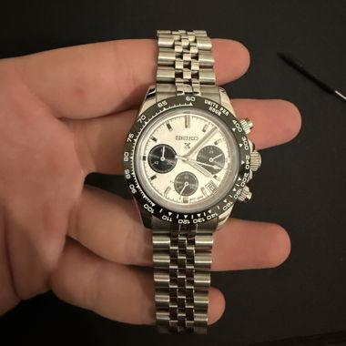Seiko X Chronograph aus Stahl