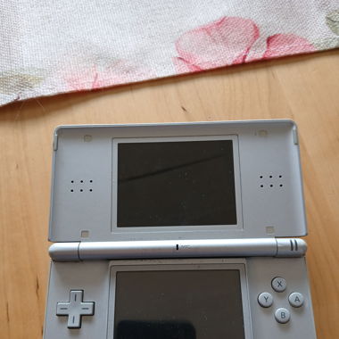 Nintendo 2DS lite