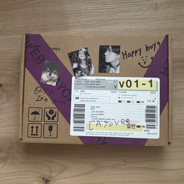 Album K-pop LAYOVER