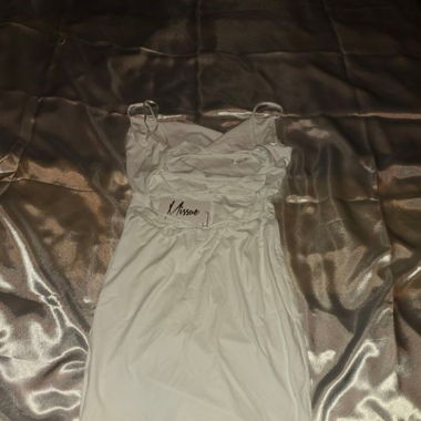 Robe d'été blanche, taille S, dos ouvert