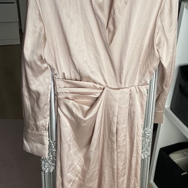Robe chemise en satin MNG xS
