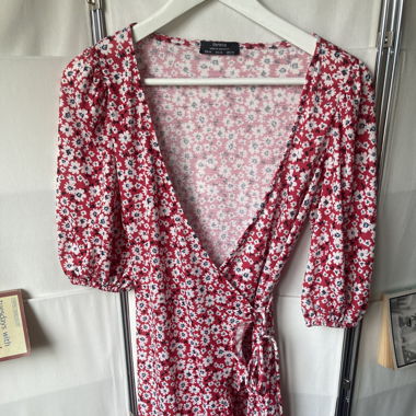 Wickelkleid geblümt rot