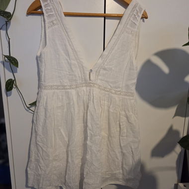 White linen dress with lace