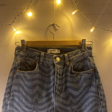 Gemusterte Jeans