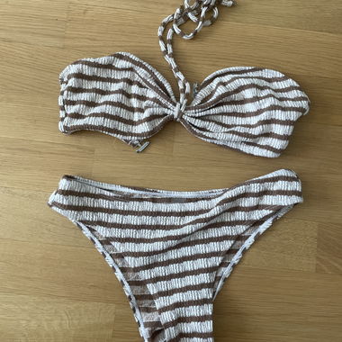 Bikini a righe