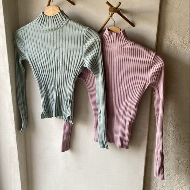 Set aus zwei Strickpullovern mit Rippenmuster Grösse XS/S