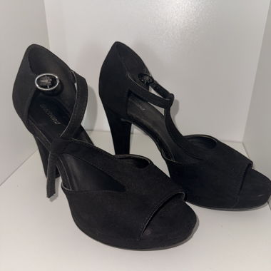 Sandales noires à talon