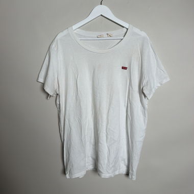 Levi's White T-Shirt