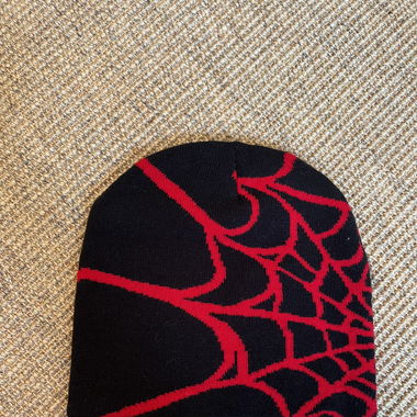 Bonnet Toile d'Araignée noir/rouge